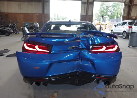 2016 Chevrolet Camaro 2Ss z USA, uszkodzony, nr VIN 1G1FG1R75G0183023